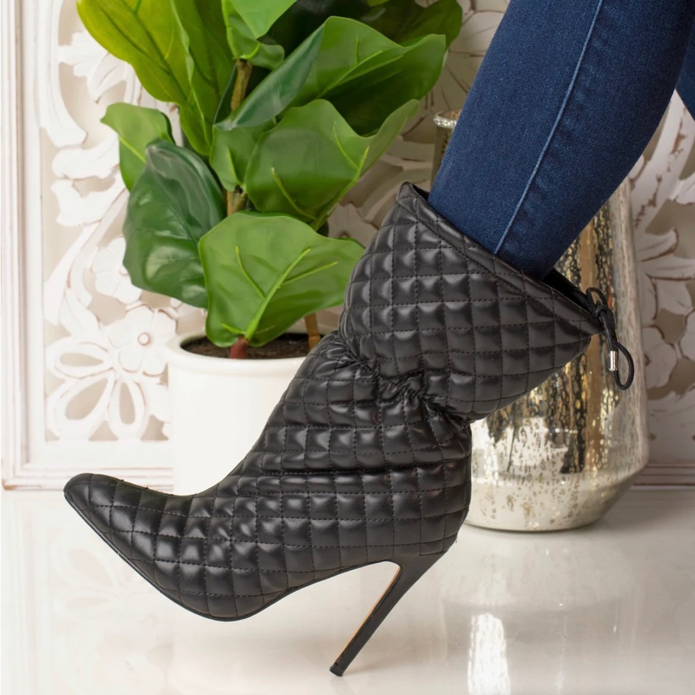Black bootie